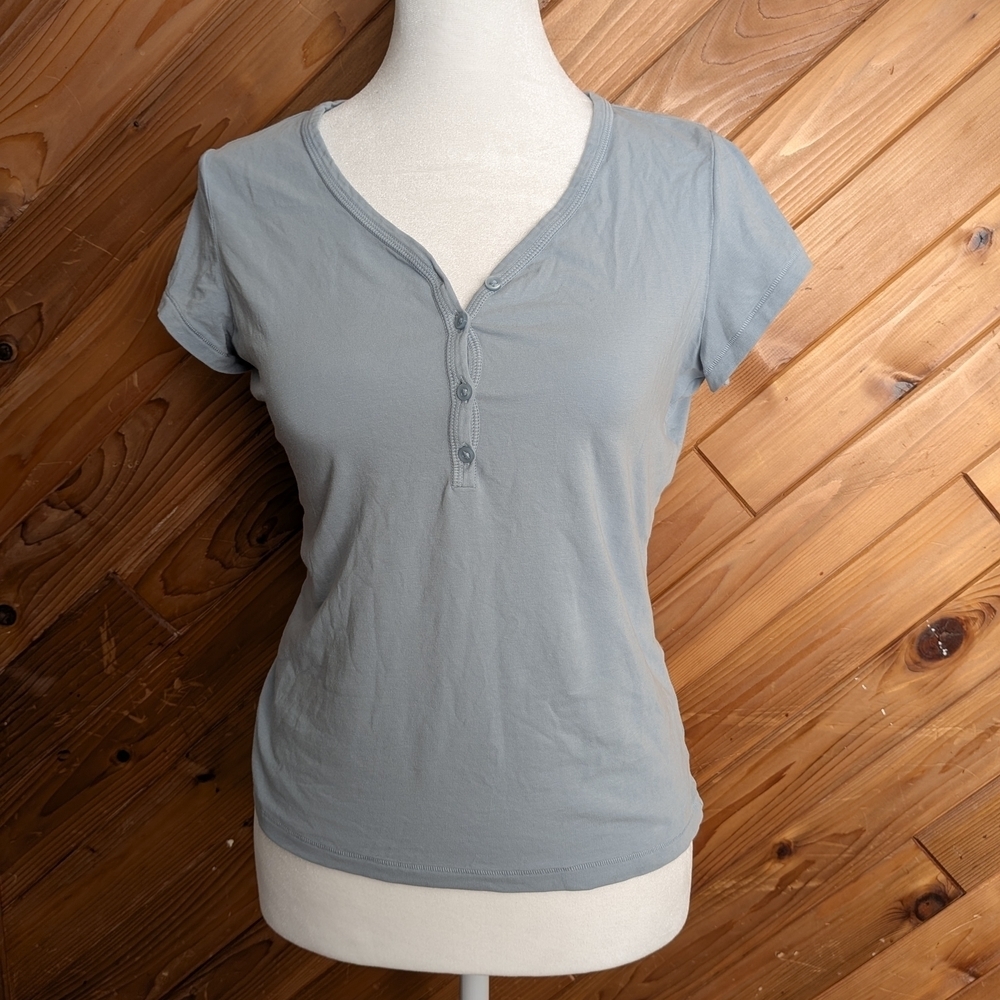 SKIMS Light Blue V-Neck Button Top Size Large